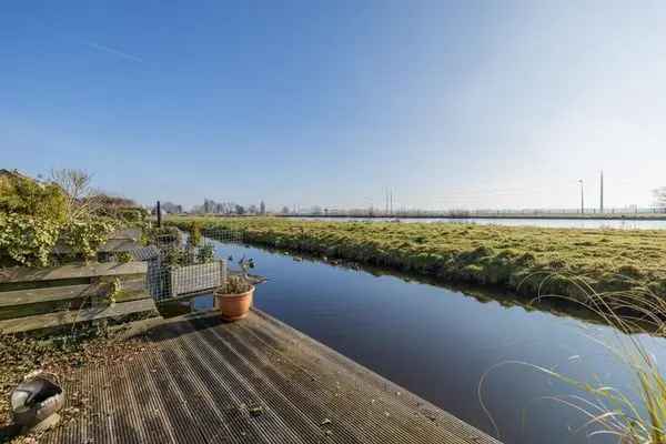 Huis Te Koop in 91, Guido Gezellelaan, Hillegom, Zuid-Holland