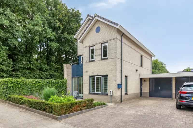 Vrijstaande woning Petenbos 4 slaapkamers luxe tuin