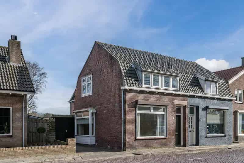 Tweekapper te koop Dongen 3 slaapkamers tuin karakteristiek