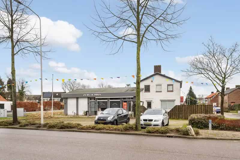 Restaurant Snackbar met Woning te Koop Alphen GE
