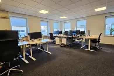 240m2 Kantoorruimte te Huur Almere