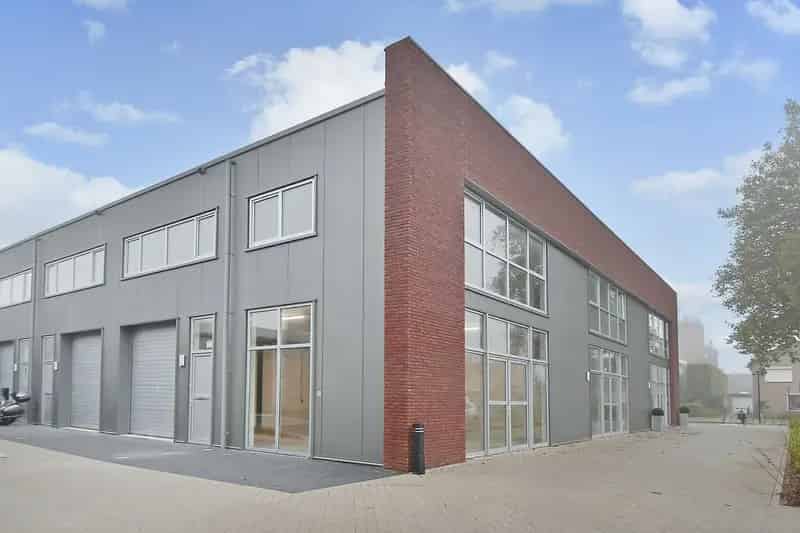 Bedrijfshal te huur Zoetermeer 178m²
