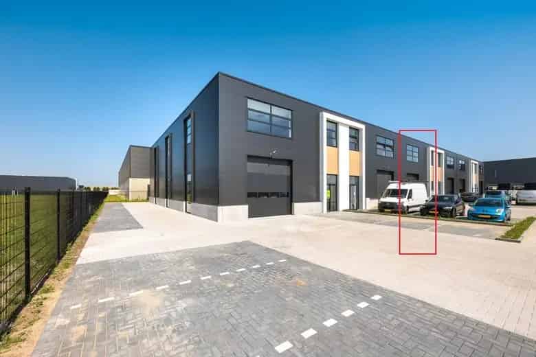 335m2 Bedrijfsruimte te Huur Almere Businesspark