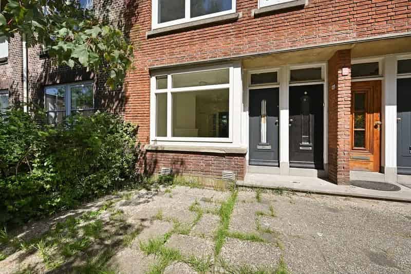 Ruime benedenwoning Rotterdam Hillesluis met zonnige tuin