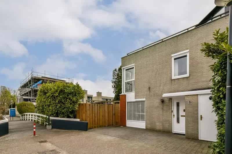 Ruime Hoekwoning Geuzenveld 4 Slaapkamers Tuin Dakterras Parkeergelegenheid