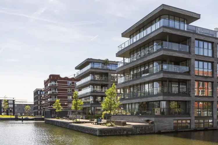 Luxe Hoekwoning Houthavens 215m2  IJ-Uitzicht 4 slaapkamers