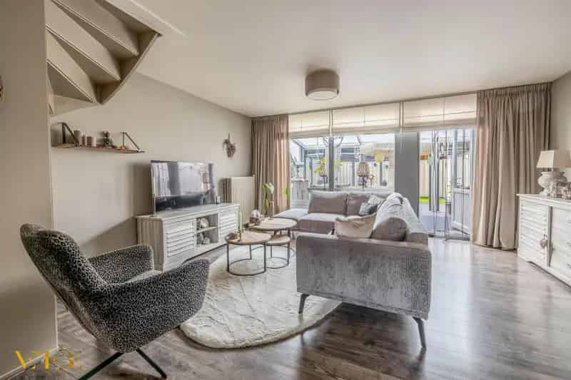 Instapklare gezinswoning Julianastraat 3 slaapkamers carport tuin