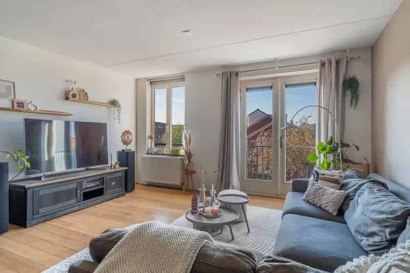 Appartement te koop: Veldesteijn 26 3155 SR Maasland 