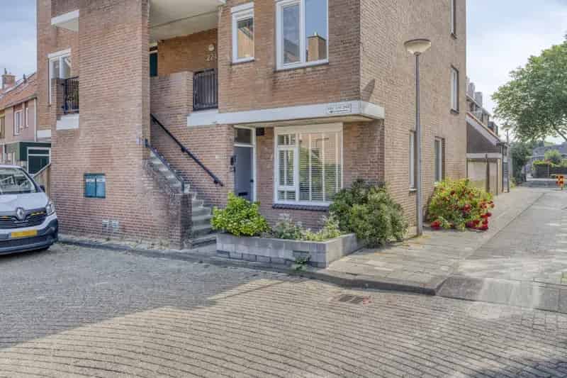 Vlinderveen 220: Maisonnette met Ruime Tuin voor Starters en Gezinnen