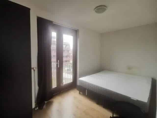Moderne Eengezinswoning te huur in Hoofddorp