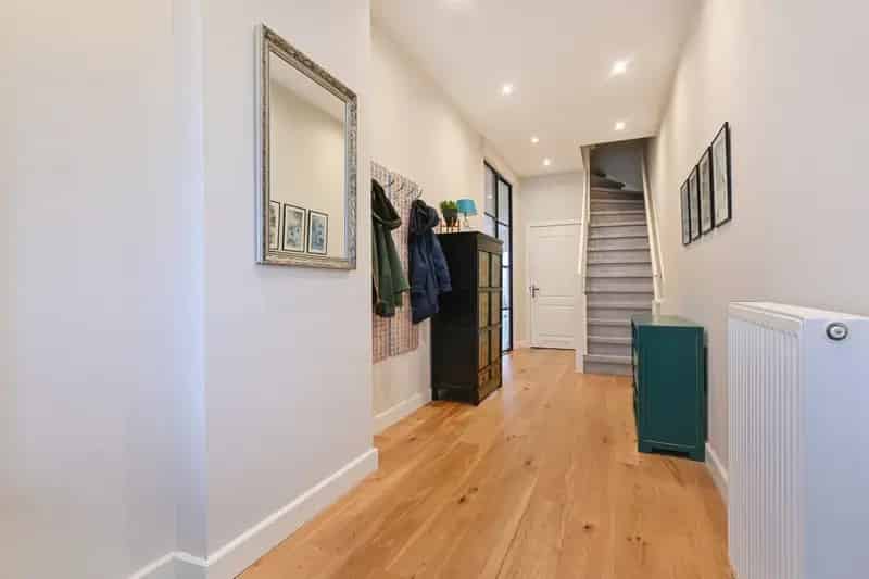 Herenhuis te koop Den Haag 4 slaapkamers 2 badkamers gerenoveerd