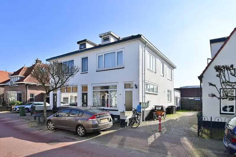 Belegging Hilversum: 4 Units, 180m2, €3155 Huurinkomsten