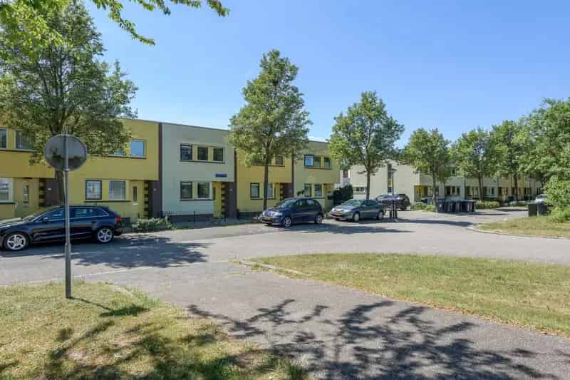 Tussenwoning Almere Buiten 2 slaapkamers moderne keuken