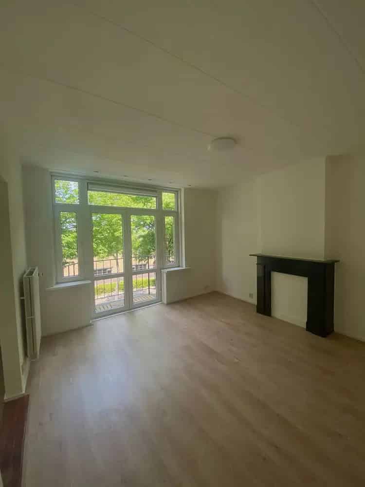 2 Kamerappartement 60m2 te huur 1415 per maand