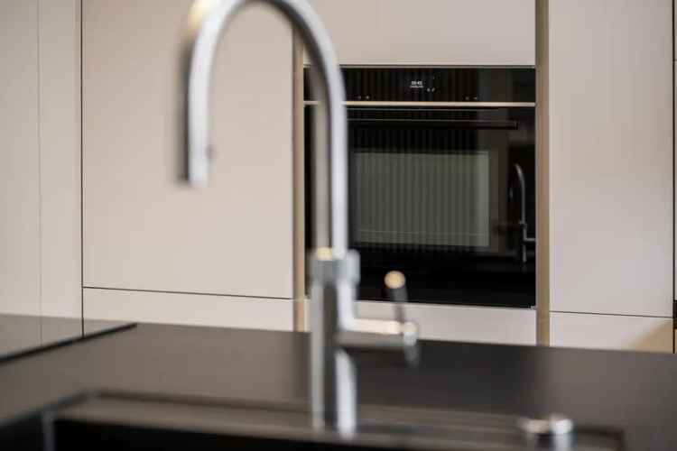 4 Slaapkamers Een gezinswoning Brunssum Ruime Oprit Garage Tuin