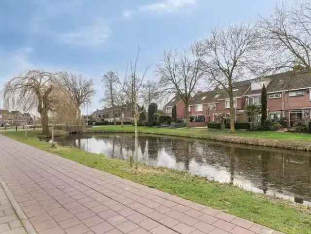 Ruime Familiewoning Volendam met Garage en Grote Tuin