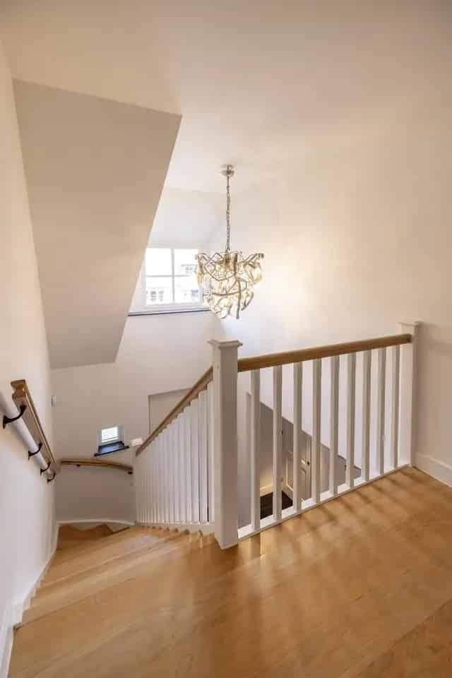 Zeist Villa te koop: 4 slaapkamers, 2 badkamers, 279m², 32 zonnepanelen