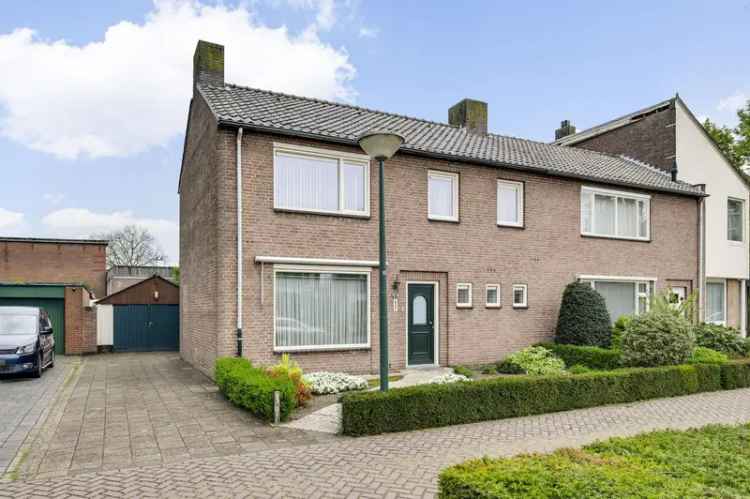 Halfvrijstaande woning te Maarheeze 4 slaapkamers garage tuin