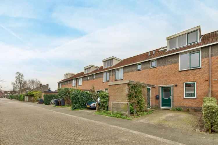 Gestoffeerde Eengezinswoning 3 Slaapkamers Oegstgeest