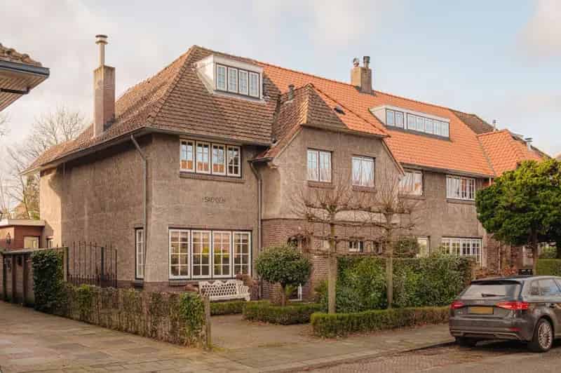 Huis te koop Wassenaar: Charmante 5-slaapkamer cottage