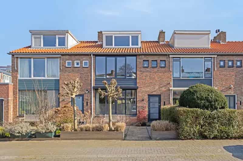 Huis te koop Amstelveen Elsrijk: Ruime gezinswoning nabij Stadshart