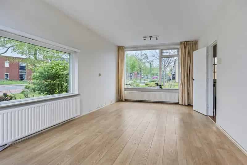 Hoekwoning Veenendaal 70m² 3 slaapkamers garage tuin