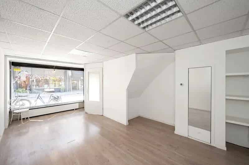 Bedrijfshal Bussum | Zoek bedrijfshallen te koop: Spiegelstraat 1-3 1405 HT Bussum 