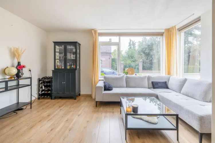 Ruime 4 Slaapkamers 2-onder-1-kapwoning met Garage en Tuin