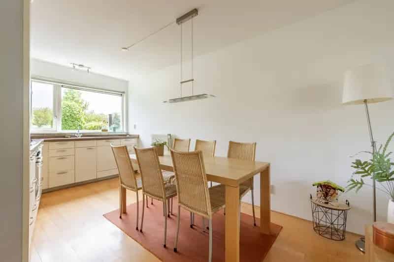 Herenhuis Almere 134m2 3 slaapkamers tuin parkeren energielabel A