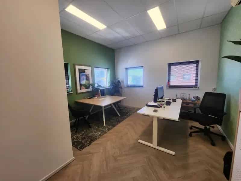 Bedrijfshal te huur Zwaag 200m2