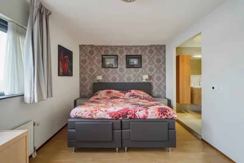 Huis te koop Zoetermeer Noordhovense Plas 7 8 kamer herenhuis