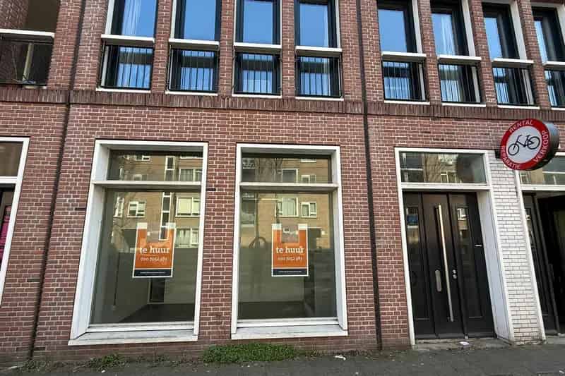 Bedrijfshal Amsterdam Czaar Peterstraat 161m² te huur