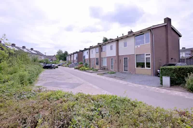 Tussenwoning Brummen Diepe Tuin Scholen Winkels Energielabel B