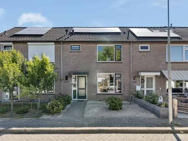 Sfeervolle starterswoning Enspijk