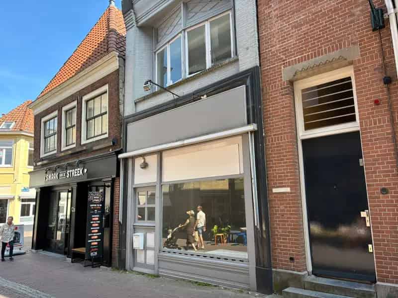 Winkel te Huur Hoorn Centrum - 60m² - Nabij Douglas