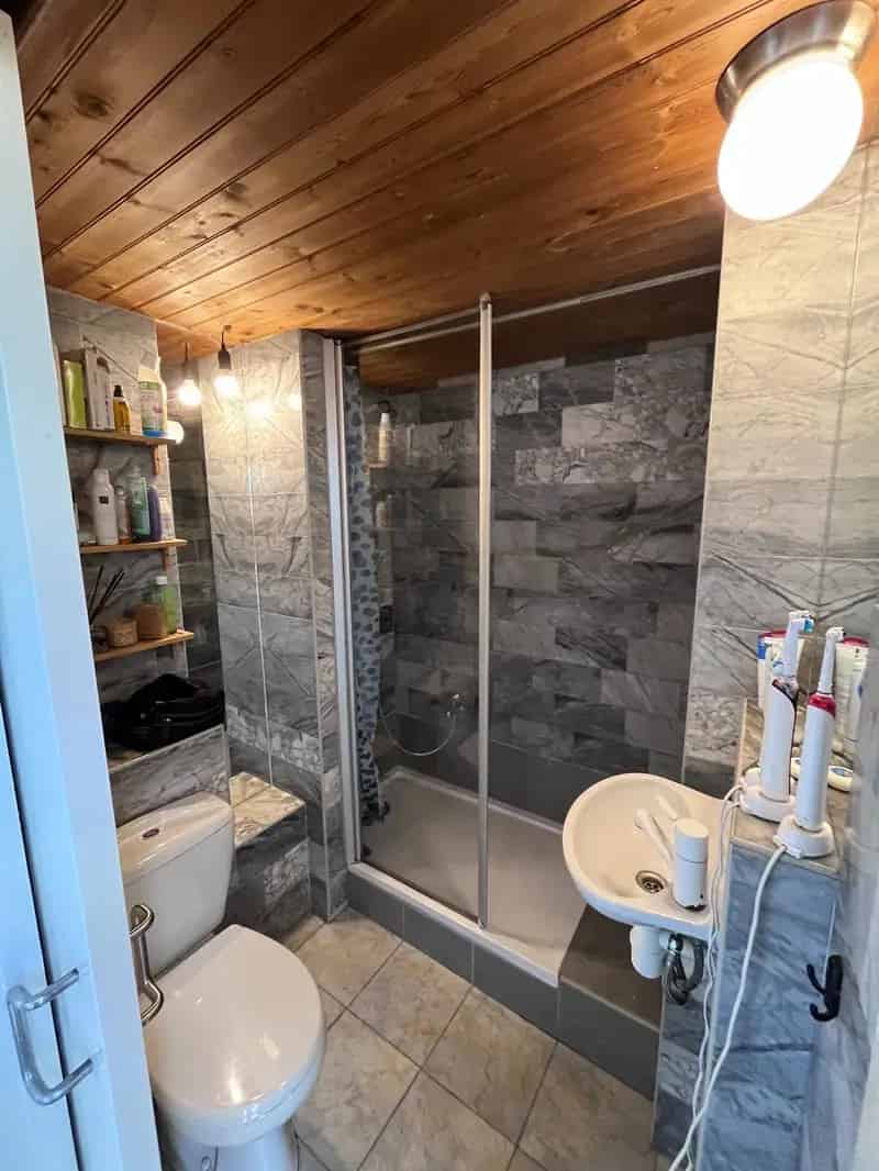 Onderhuur Ruime Kamer Mei-Juli Centrum Nabij Station