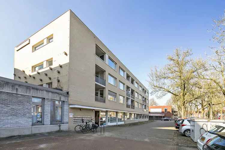 55+ Appartement nabij Winkelcentrum en A58 Tilburg