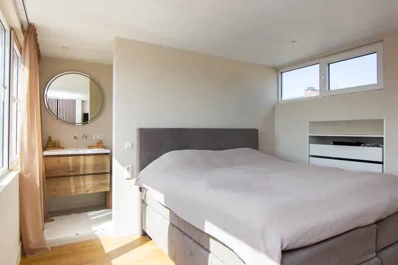 Huis te koop IJmuiden: Luxe gerenoveerde woning met 3 slaapkamers
