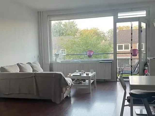 Appartement Maastricht: Licht & Ruim 1 Slaapkamer Appartement
