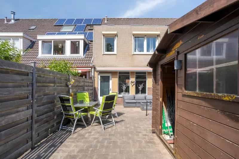 Ruime Tussenwoning 4 Slaapkamers Bloemenbuurt Purmerend