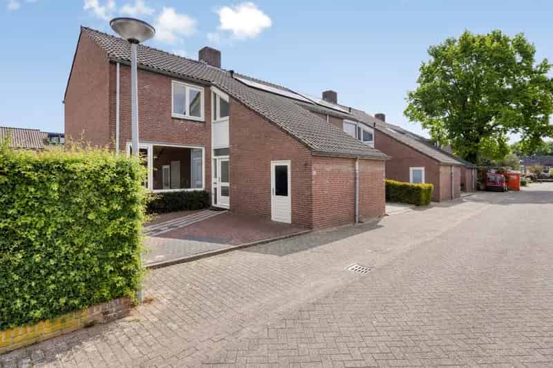 Halfvrijstaande woning te koop in Wolder Maastricht