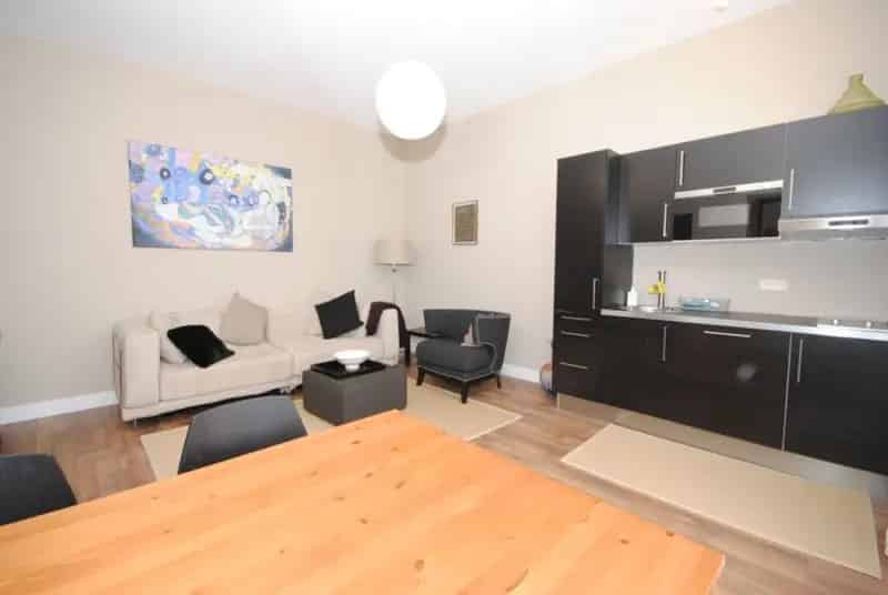 Gemeubileerd 2-kamerappartement Den Haag