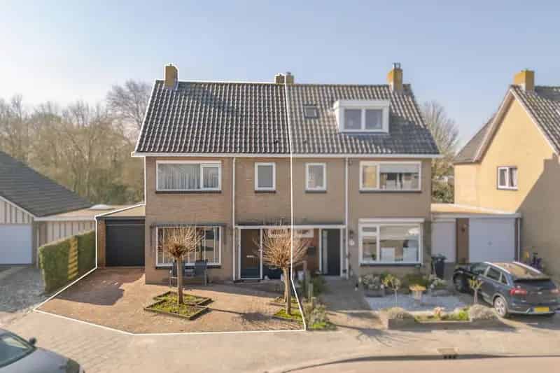 Ruime 2 Onder 1 Kapwoning Middelburg Garage Diepe Tuin 3 Slaapkamers