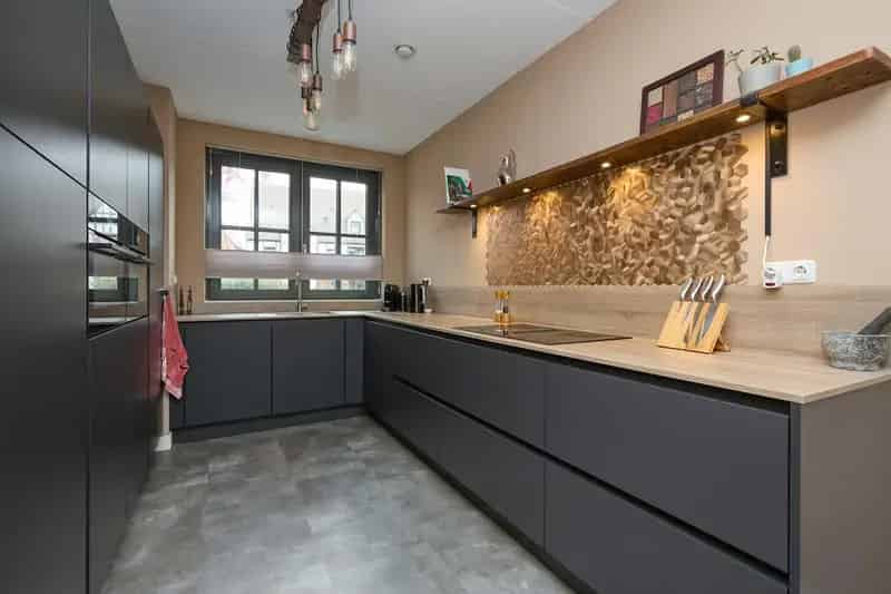 Instapklare Engelse Tussenwoning Tudorpark  4 slaapkamers A+++