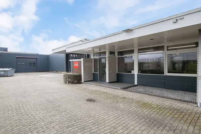 Bedrijfshal te huur Uithoorn 2512m2
