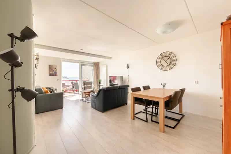 Appartement Makkum IJsselmeerstrand Balkon Uitzicht