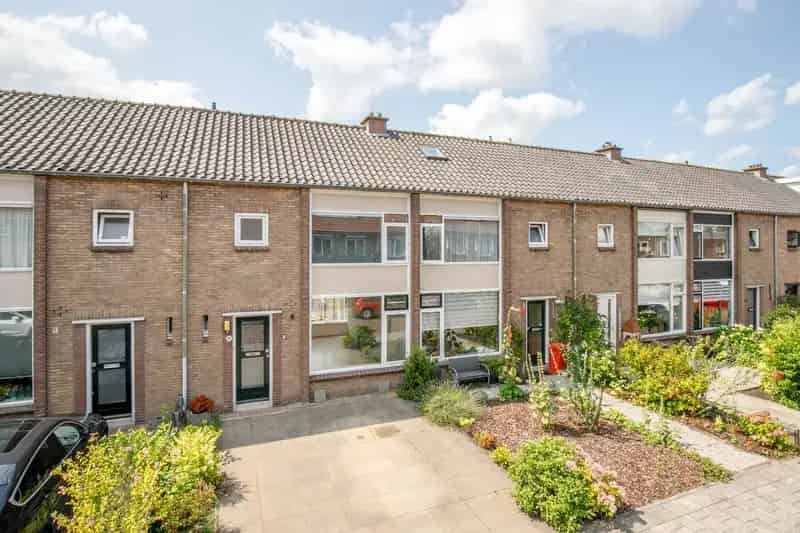 Huis te koop: Rozenstraat 49 2761 GJ Zevenhuizen (ZH) | Funda