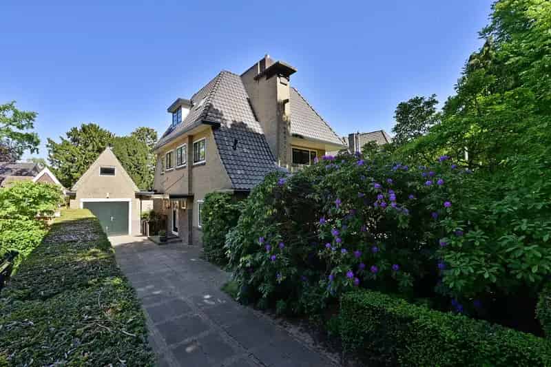 Huis te koop Bussum: Royale Villa met Grote Tuin