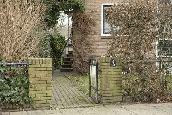 Ruime woning Oosterbeek 6 slaapkamers 2 badkamers grote tuin