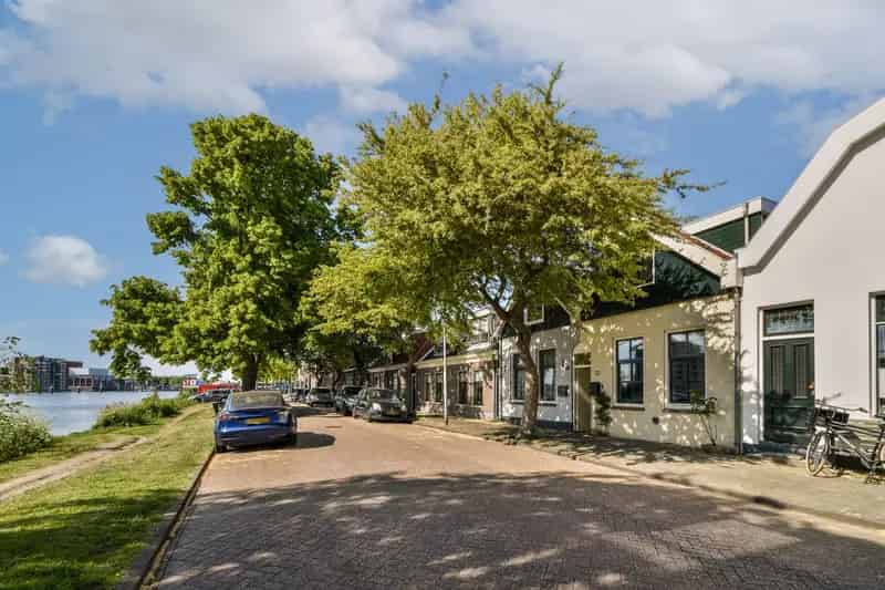 Huis te koop Prins Hendrikkade Zaandam: 87m2, 3 slaapkamers, Zaanzicht